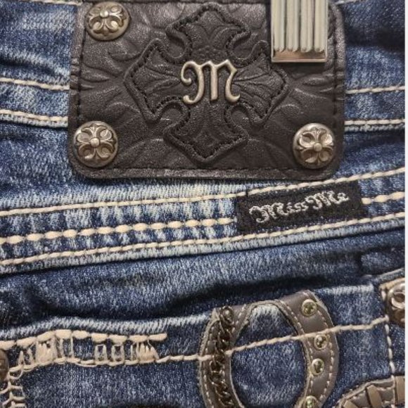 BRAND NWT Miss Me Embellished Cropped Jeans Size 25 - Picture 4 of 8